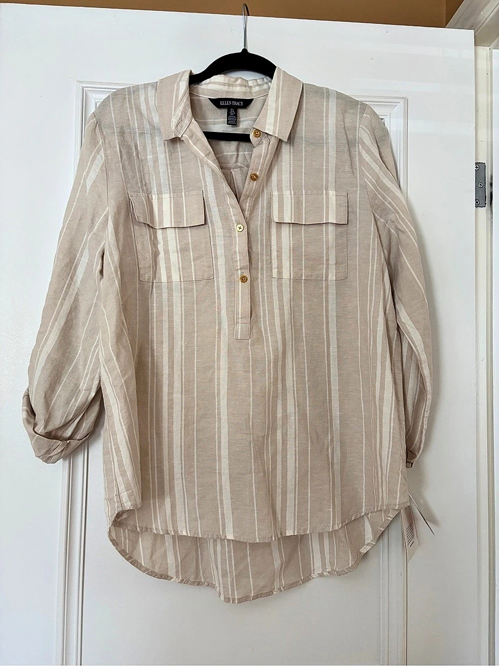 Ellen Tracy Striped Button Down Top in Beige & White Size Medium NWT